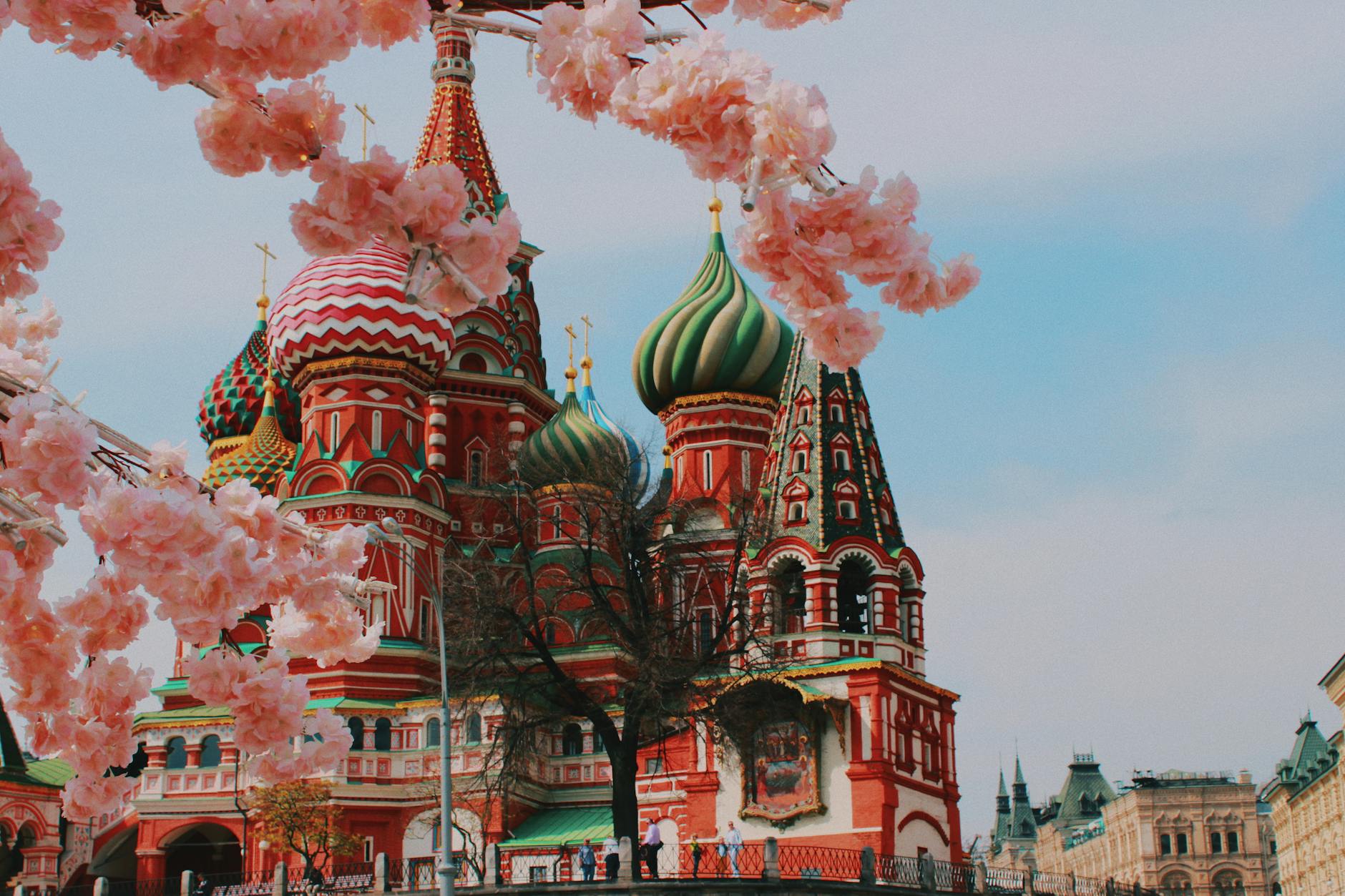 Book Review – Moscow Babylon